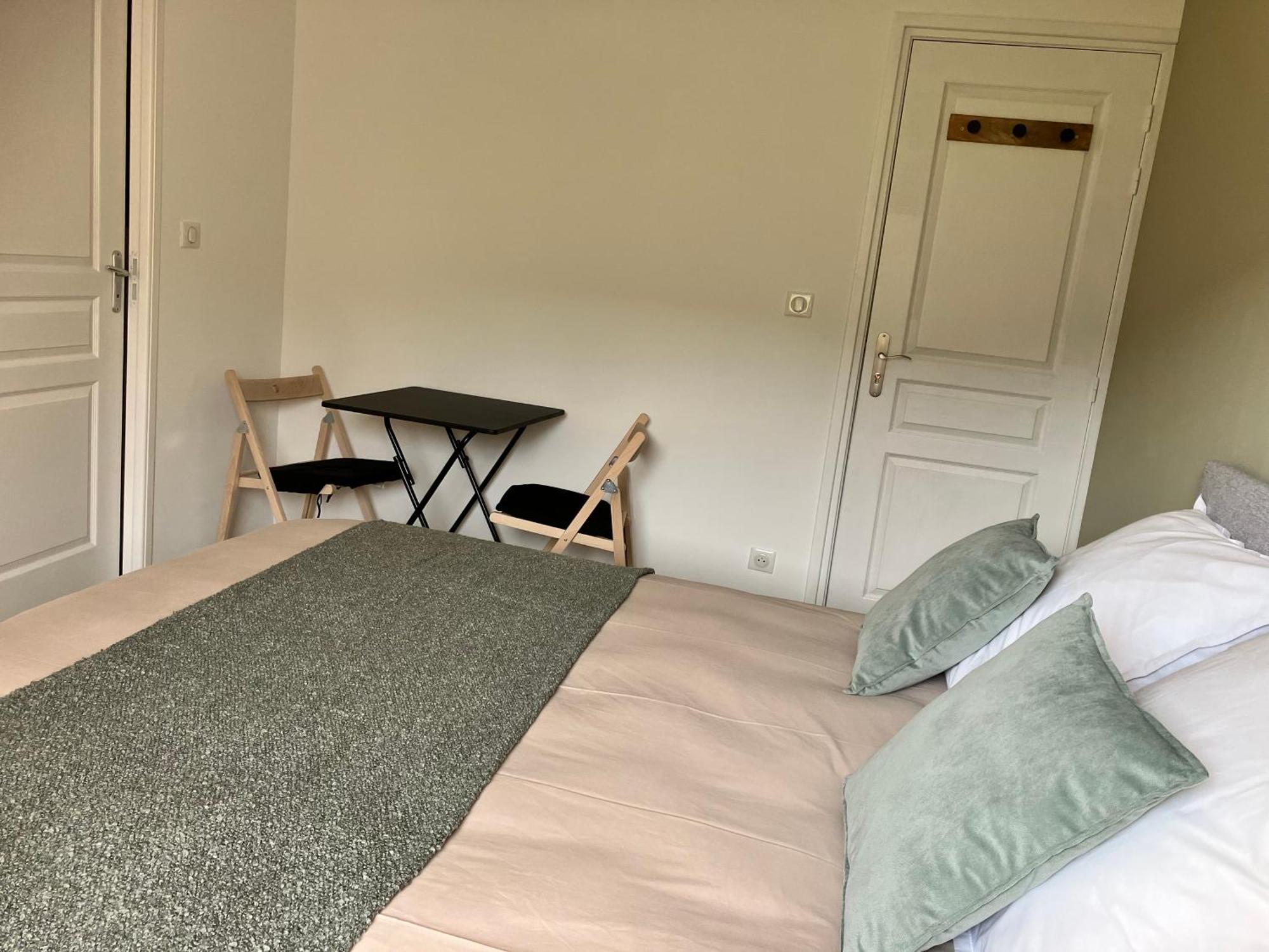 La Gentiane Bed & Breakfast Le Falgoux Bagian luar foto